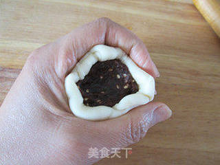 玫瑰豆沙月饼的做法步骤:24
