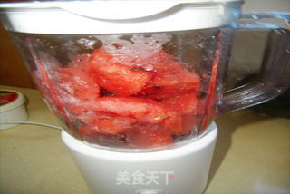 美味西瓜汁的做法步骤:3