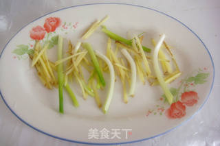 湖北家乡菜--清蒸武昌鱼的做法步骤:3