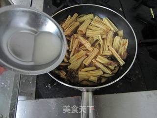 私房素烧腐竹的做法步骤:8