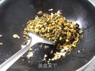 酸菜炒肉末的做法步骤:6