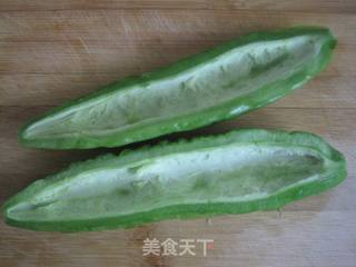凉拌蒜蓉苦瓜的做法步骤:2
