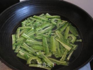 凉拌蒜蓉苦瓜的做法步骤:6
