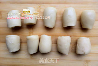玫瑰园中的感觉——玫瑰鲜花月饼的做法步骤:12
