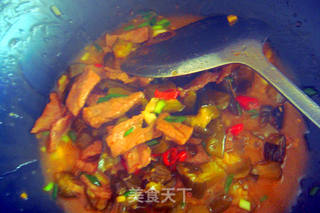 酸黄瓜炒肉片的做法步骤：7