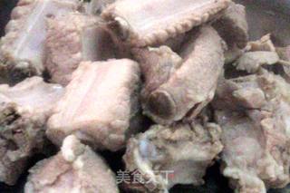 红烧排骨扣茭瓜的做法步骤:5
