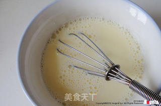 牛奶炖蛋的做法步骤:2