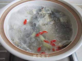 木瓜枸杞鲫鱼汤的做法步骤:7