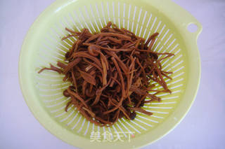茶树菇烧腐竹的做法步骤:4