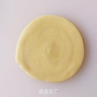 月圆时,品月尝鲜------香辣牛肉月饼【酥皮的!够酥的!】的做法步骤:39