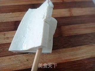 电饼铛烤傣味豆腐的做法步骤:4