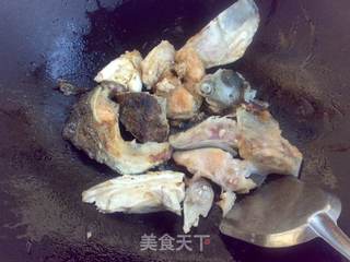 【金格勒酱】之酱烧:酱烧三文鱼头的做法步骤:5