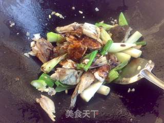 【金格勒酱】之酱烧:酱烧三文鱼头的做法步骤:8
