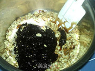 果仁玫瑰月饼的做法步骤:4