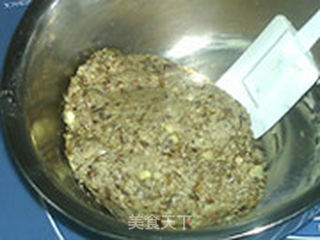 果仁玫瑰月饼的做法步骤:9