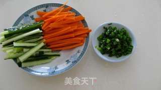 茄酱肉末杂酱面的做法步骤:3