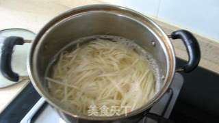 茄酱肉末杂酱面的做法步骤:5