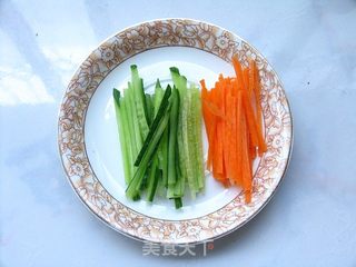 比肉更好吃——双菇炸酱面的做法步骤:3