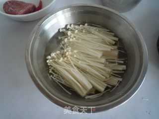 白灼里脊的做法步骤：2