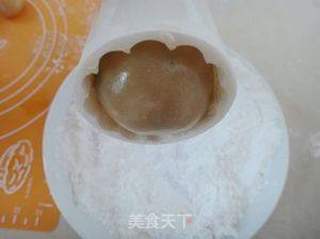 五仁月饼的做法步骤:11