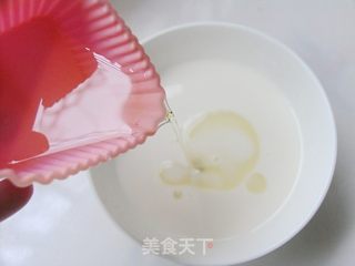 这种月饼超好吃——杏仁巧克力冰皮月饼的做法步骤:2