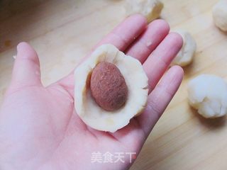 这种月饼超好吃——杏仁巧克力冰皮月饼的做法步骤:8