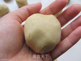 豆沙月饼的做法步骤:7