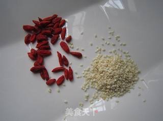 枸杞芝麻虾的做法步骤:2