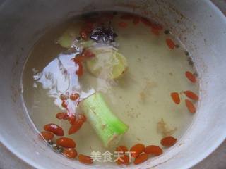 枸杞芝麻虾的做法步骤:6