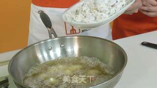 糖醋排骨的做法步骤：6
