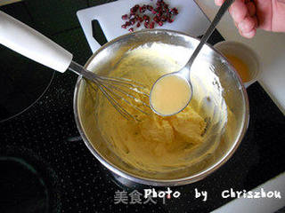 【蔓越莓饼干】酸酸甜甜的黄油饼干的做法步骤:4