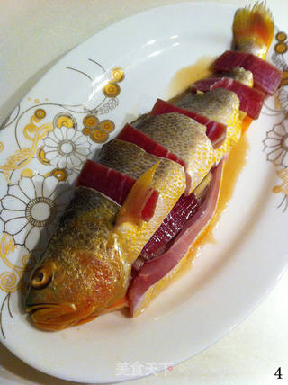 零厨艺也能轻松蒸出的美味——【火腿蒸黄鱼】的做法步骤:4