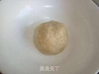 偶的第一款又香又脆的饼干--黑芝麻方块酥的做法步骤:3