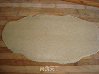 偶的第一款又香又脆的饼干--黑芝麻方块酥的做法步骤:4