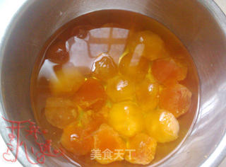 莲蓉蛋黄月饼的做法步骤:7