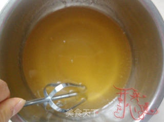 莲蓉蛋黄月饼的做法步骤:9