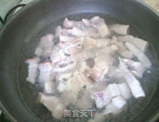 饭遭殃之------梅菜焖肉的做法步骤:3