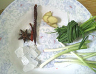 饭遭殃之------梅菜焖肉的做法步骤:4