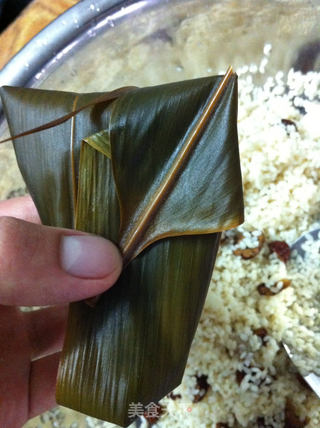 红糖豆沙枣子粽的做法步骤:6