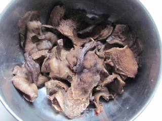 松菇鸡汤的做法步骤:7