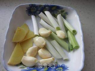 土鸡焖花卷——新疆味道的做法步骤:4