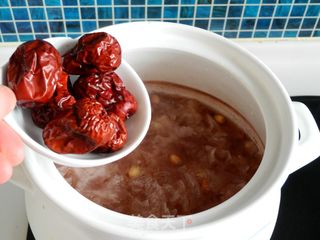 莲子大枣银耳羹的做法步骤：13