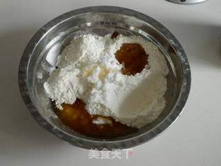 京味儿月饼----自来红的做法步骤:3