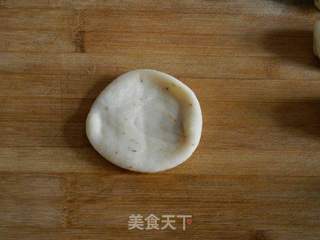 京味儿月饼----自来红的做法步骤：13