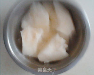 银耳雪梨羹的做法步骤:2
