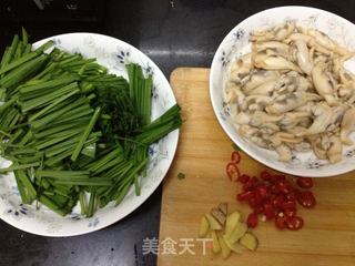 韭菜炒蛏子的做法步骤:3
