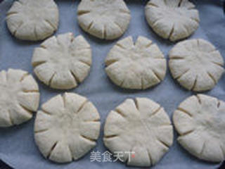 豆沙面包的做法步骤：16