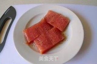 香煎三文鱼 + 芝士意面(10分钟健康套餐)的做法步骤:2