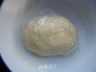 花生蛋黄.豆沙蛋黄月饼的做法步骤：9