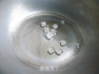 不一样的美味——鹌鹑蛋烧南瓜的做法步骤:4